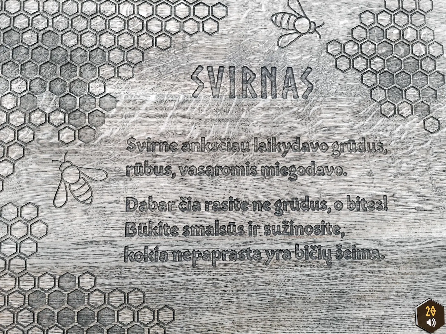 Bitininkystės muziejus Stripeikiuose, ekspozicija svirne